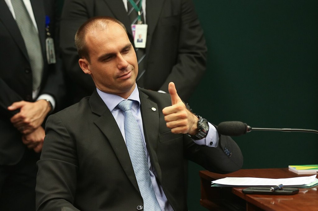 Eduardo desafia Tralli a provar que pediu tarifa: o que disse em&nbsp;2025
